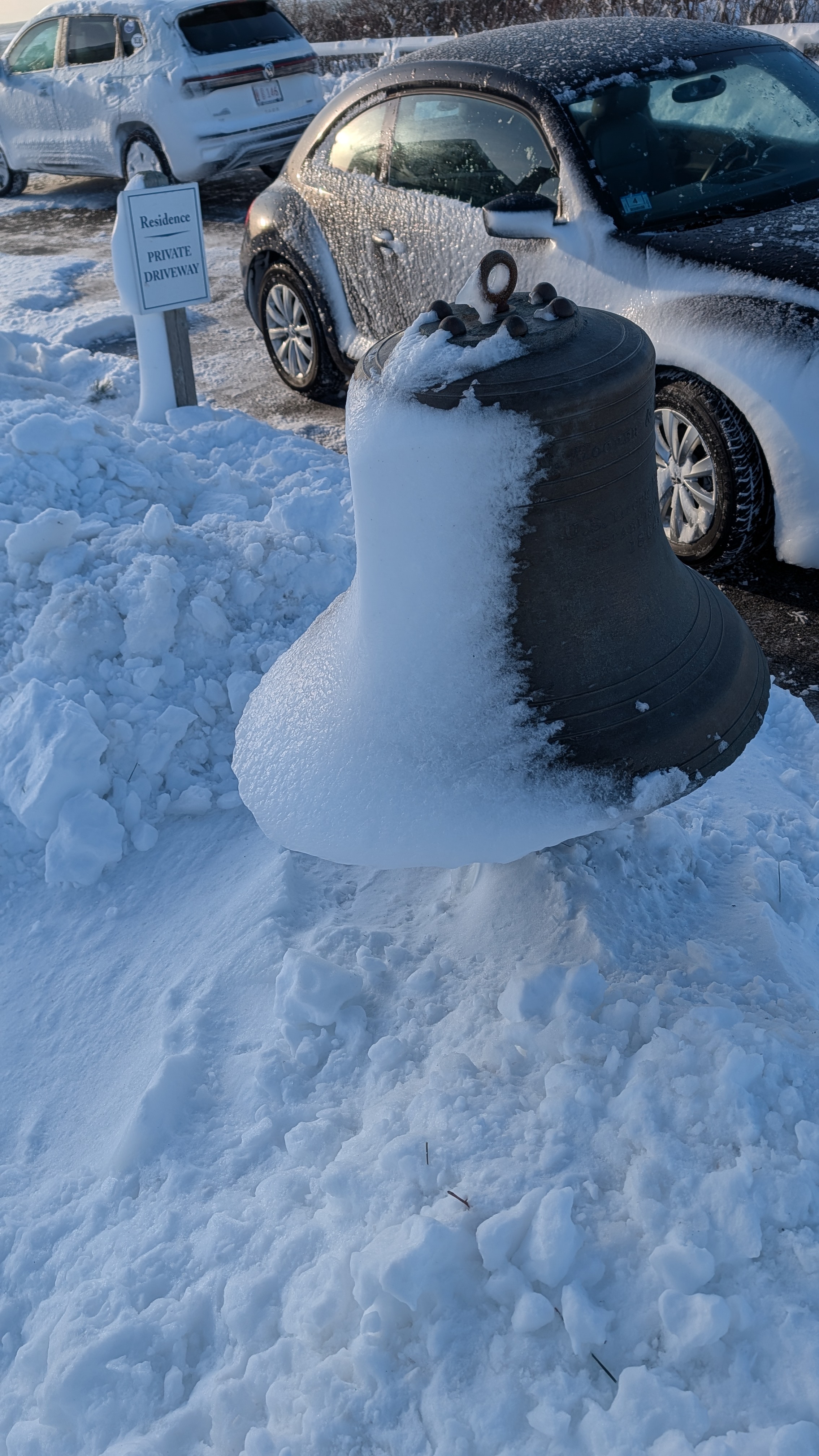 A Big Snow Falls